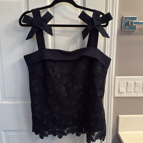 Banana Republic Limited Edition Bow Lace Tank Top Navy Sleeveless Blouse - Picture 2 of 7